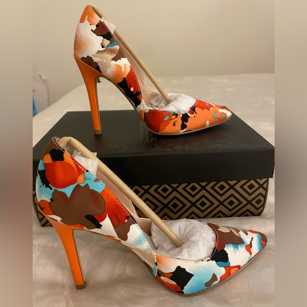 Charles David floral heels